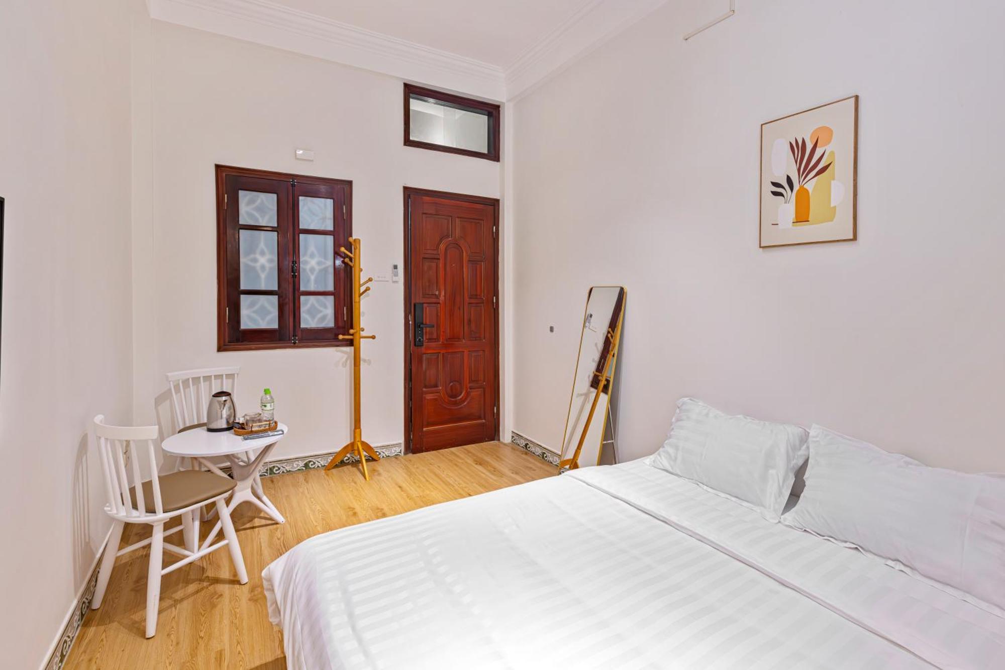 Quite In Old Quarter With Netflix And Free Laundry 3rdfloor Appartement *